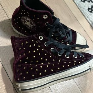 MOVING SALE - CONVERSE VELVET STUD SNEAKERS